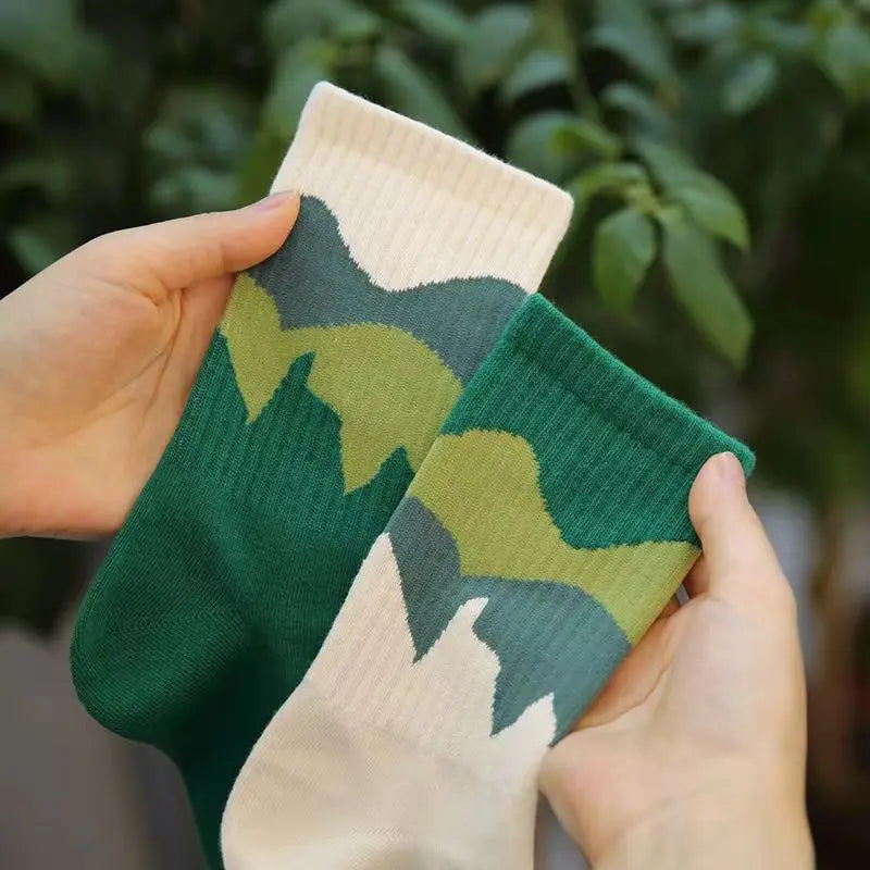 Asymmetrical A/B Style Couple Socks–Harajuku Mismatched Cotton Socks,Fun Casual Unisex Gift for Street Fashion Lovers
