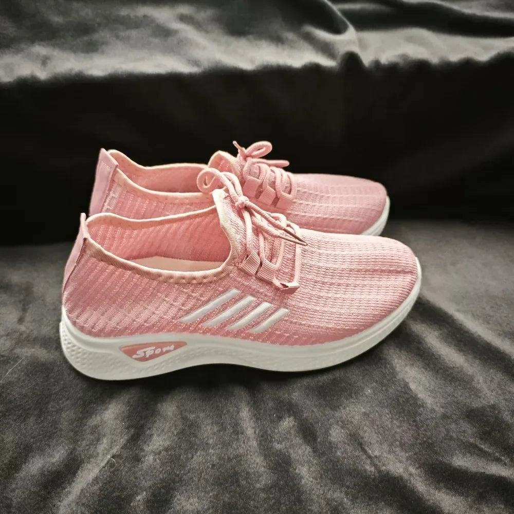 New Trendy Women's Mesh Low-Top Running Sneakers with Air Mesh for Spring and Summer Women Flat Shoes