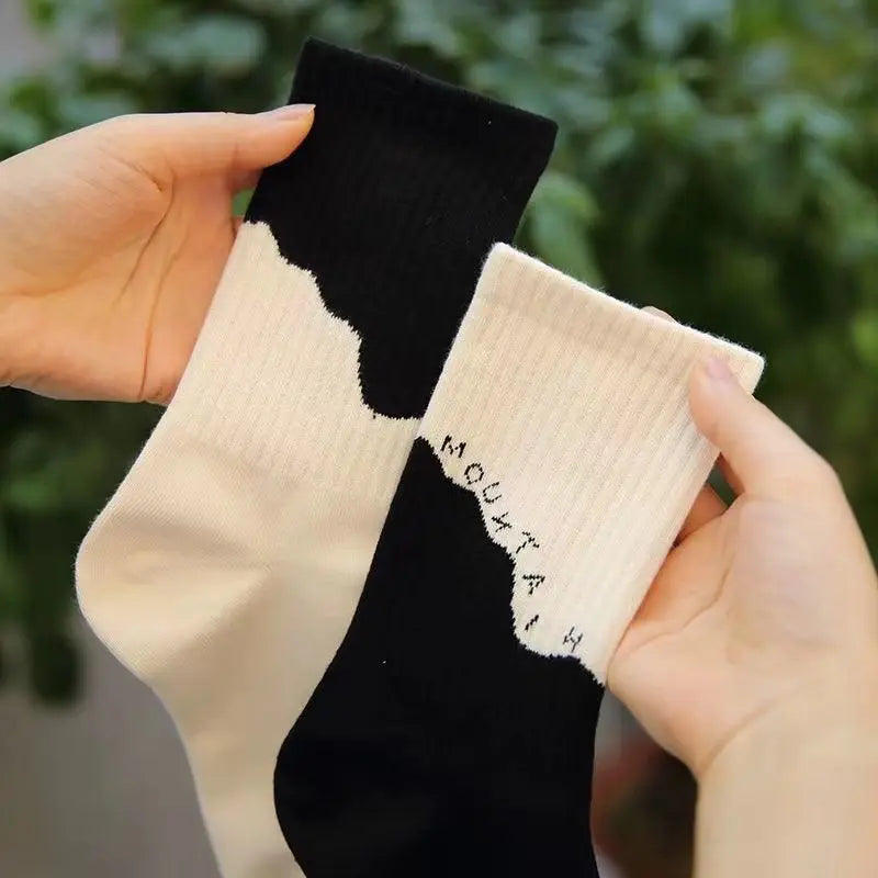 Asymmetrical A/B Style Couple Socks–Harajuku Mismatched Cotton Socks,Fun Casual Unisex Gift for Street Fashion Lovers