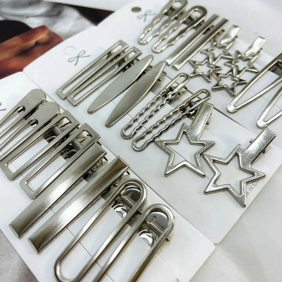 24Pcs/Set Y2K Silver Metal Hair Clips for Women And Girls Star Hair Accessories Multiple Styles Seamless Duckbill Hairpins