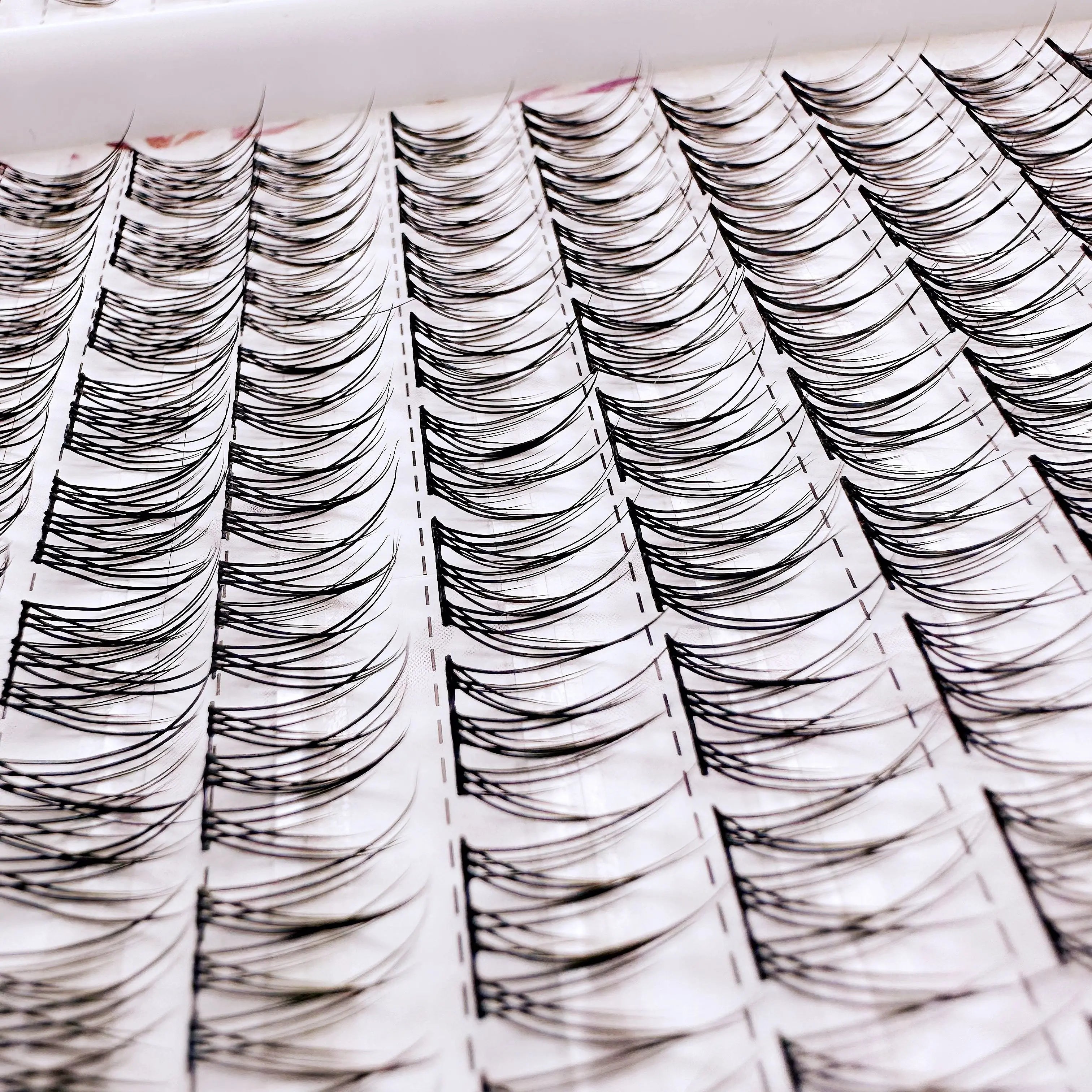 Sets of cluster lashes