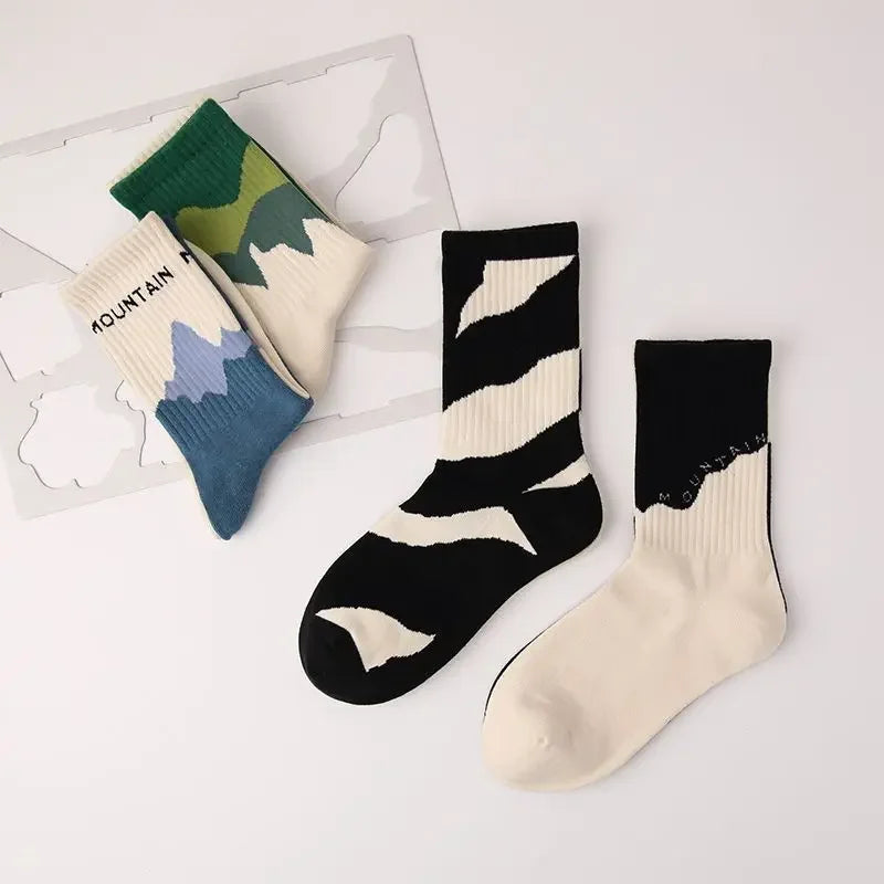 Asymmetrical A/B Style Couple Socks–Harajuku Mismatched Cotton Socks,Fun Casual Unisex Gift for Street Fashion Lovers