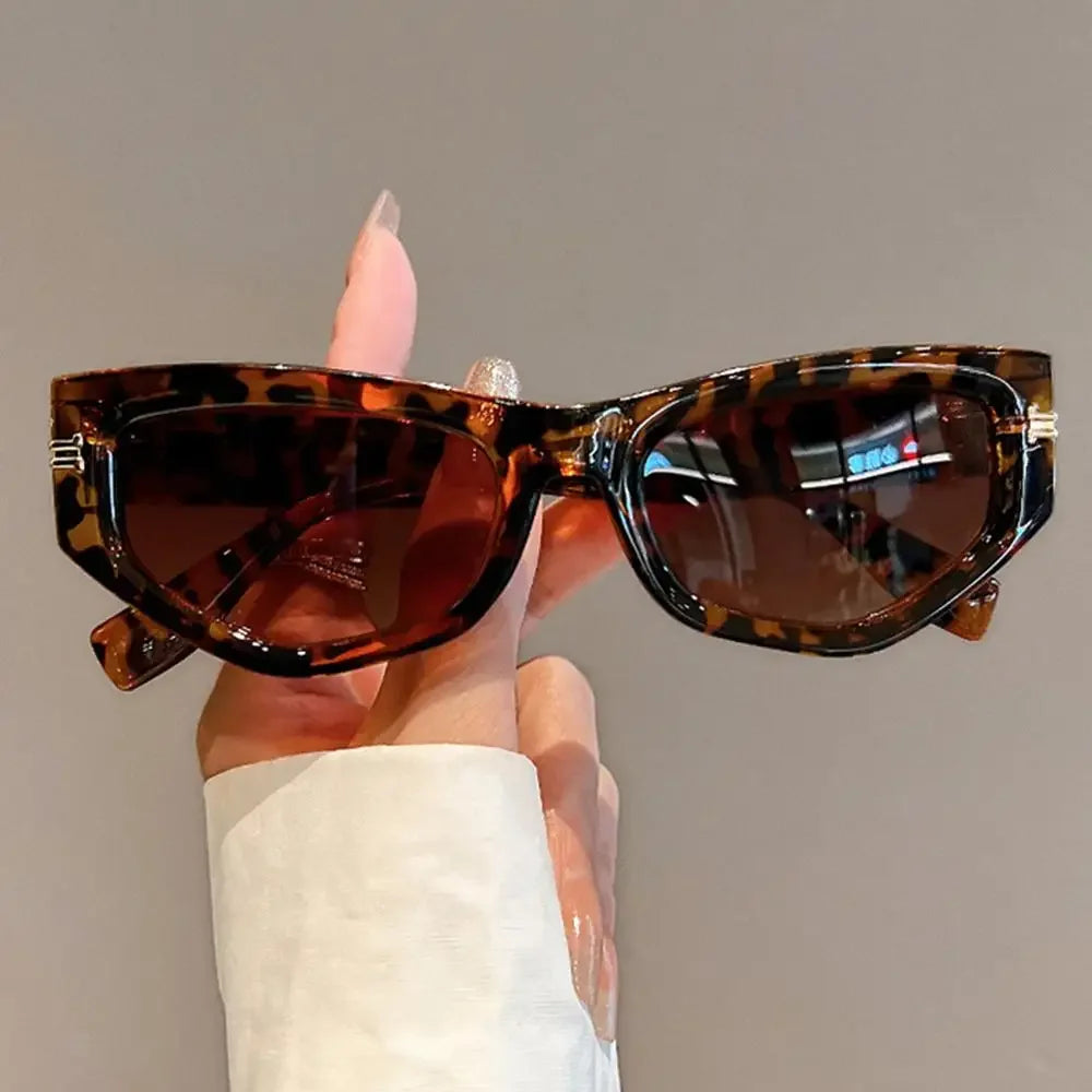 KAMMPT Vintage Cat Eye Sunglasses Men Women New in Fashion Irregular Gradient Eyewear Shades Luxury Brand Designer Sun Glasses