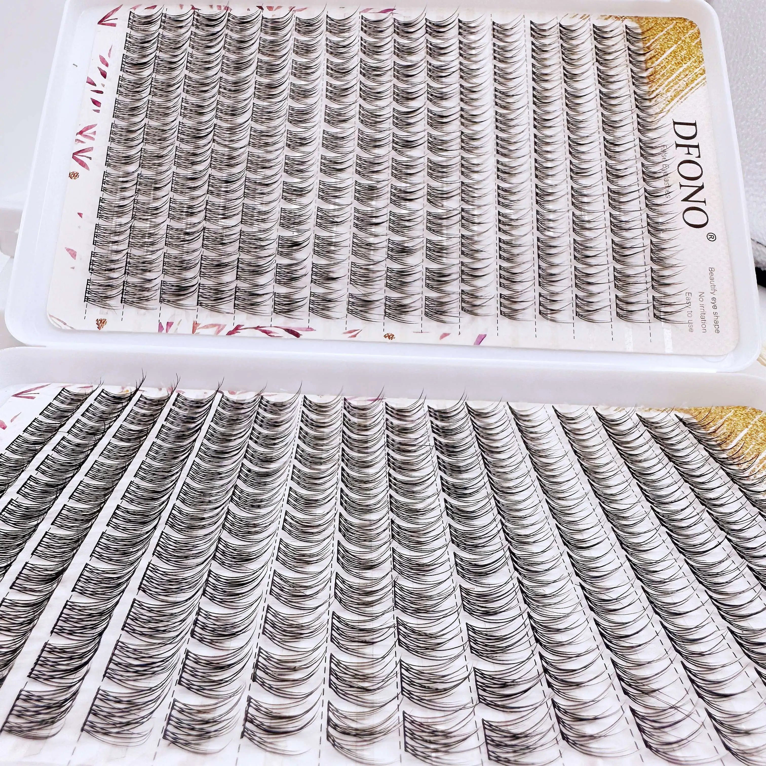 Sets of cluster lashes